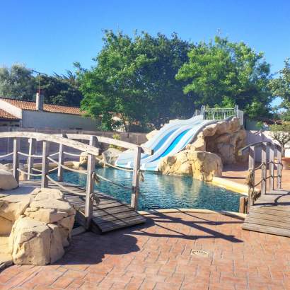 l'espace aquatique du camping bassins extérieurs avec piscine chauffée nouvelle aquitaine